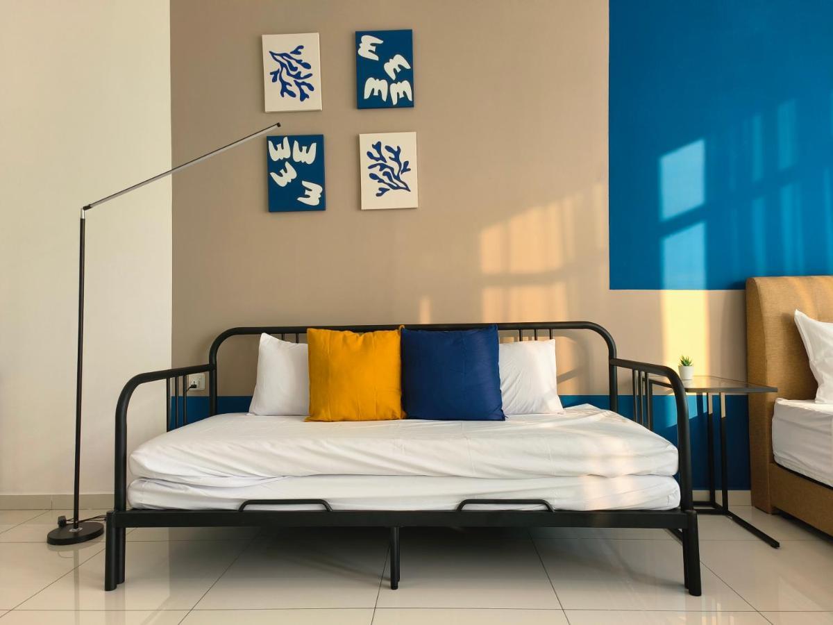 2Br Luxury Rooftop Swimming Pook Homestay@Georgetown@10Pax - 无敌美景两房民宿 Екстер'єр фото