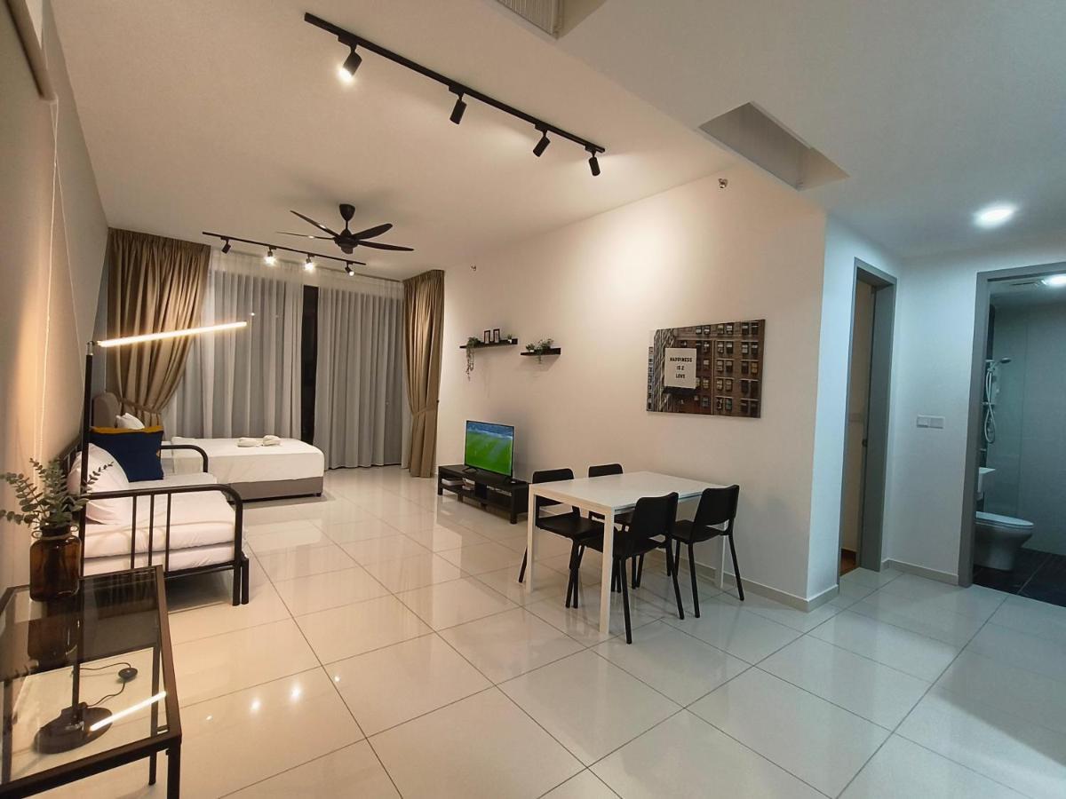 2Br Luxury Rooftop Swimming Pook Homestay@Georgetown@10Pax - 无敌美景两房民宿 Екстер'єр фото