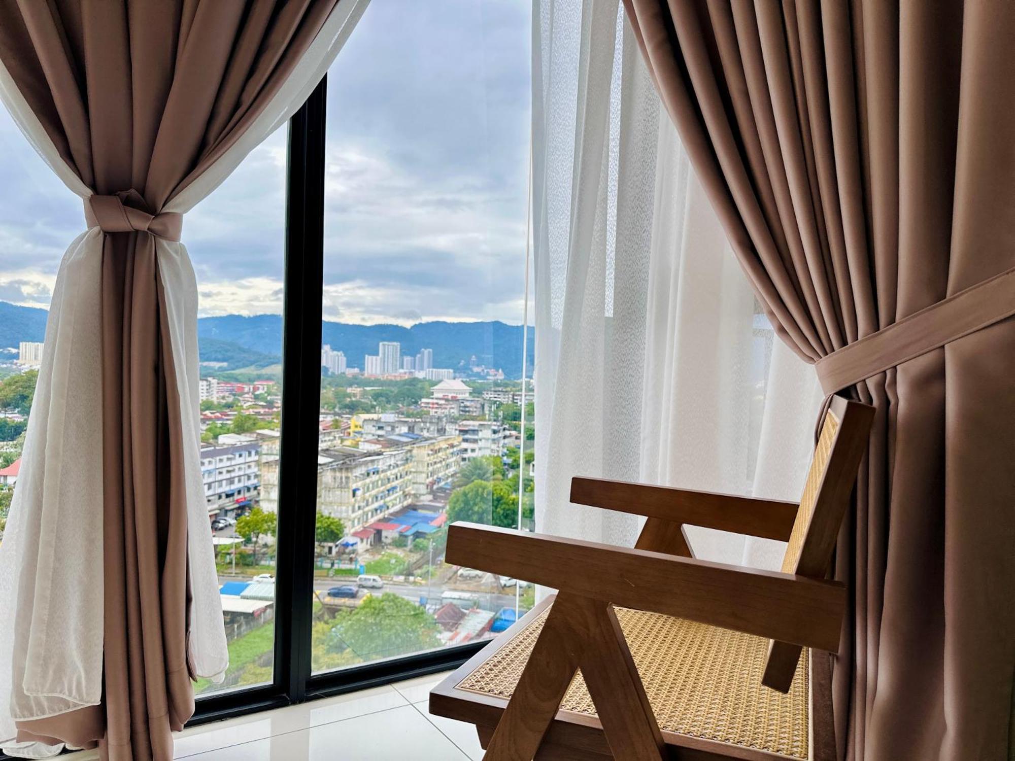 2Br Luxury Rooftop Swimming Pook Homestay@Georgetown@10Pax - 无敌美景两房民宿 Екстер'єр фото