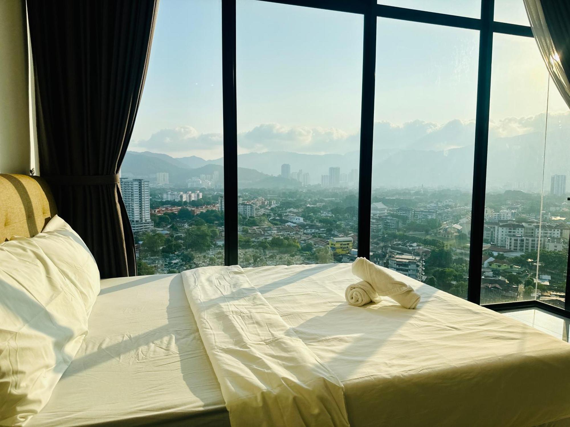2Br Luxury Rooftop Swimming Pook Homestay@Georgetown@10Pax - 无敌美景两房民宿 Екстер'єр фото