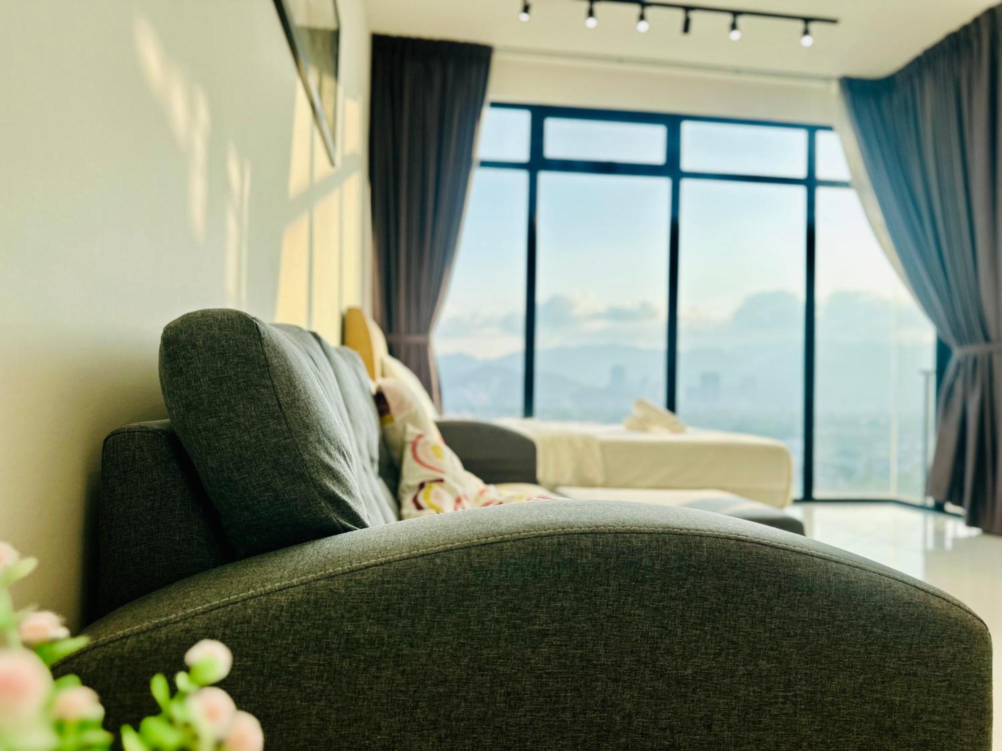 2Br Luxury Rooftop Swimming Pook Homestay@Georgetown@10Pax - 无敌美景两房民宿 Екстер'єр фото